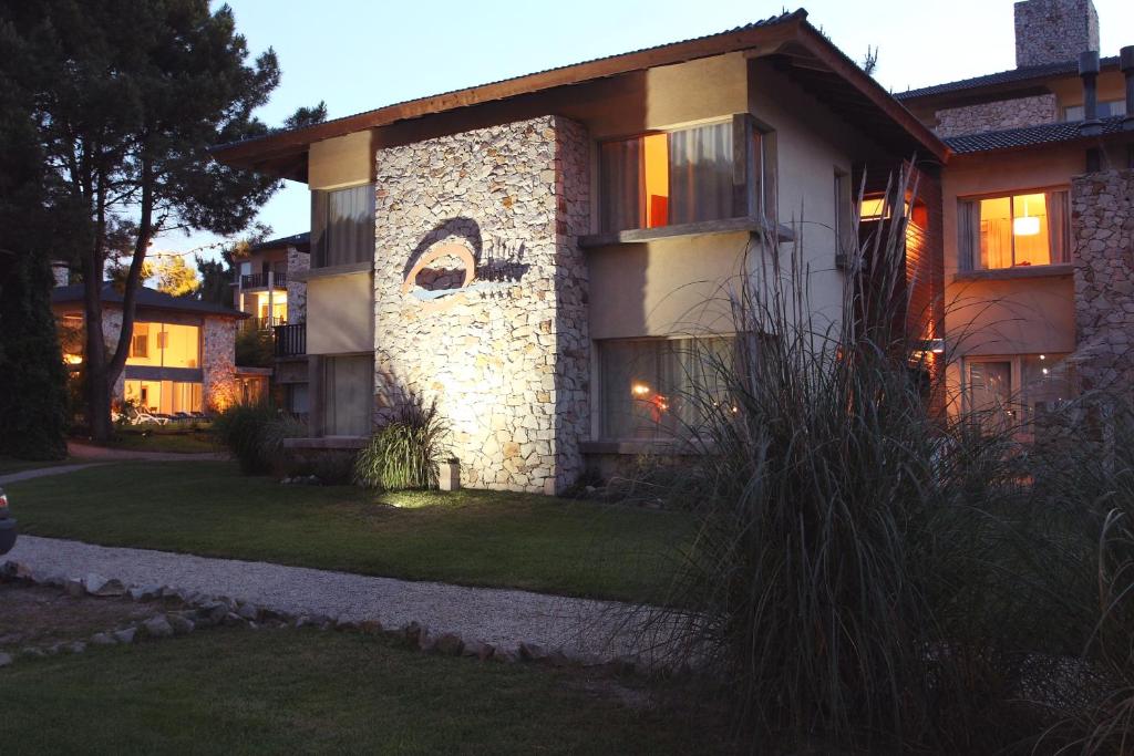 Altué Apart Hotel