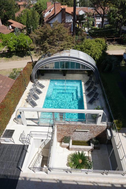 Aqualina Suites