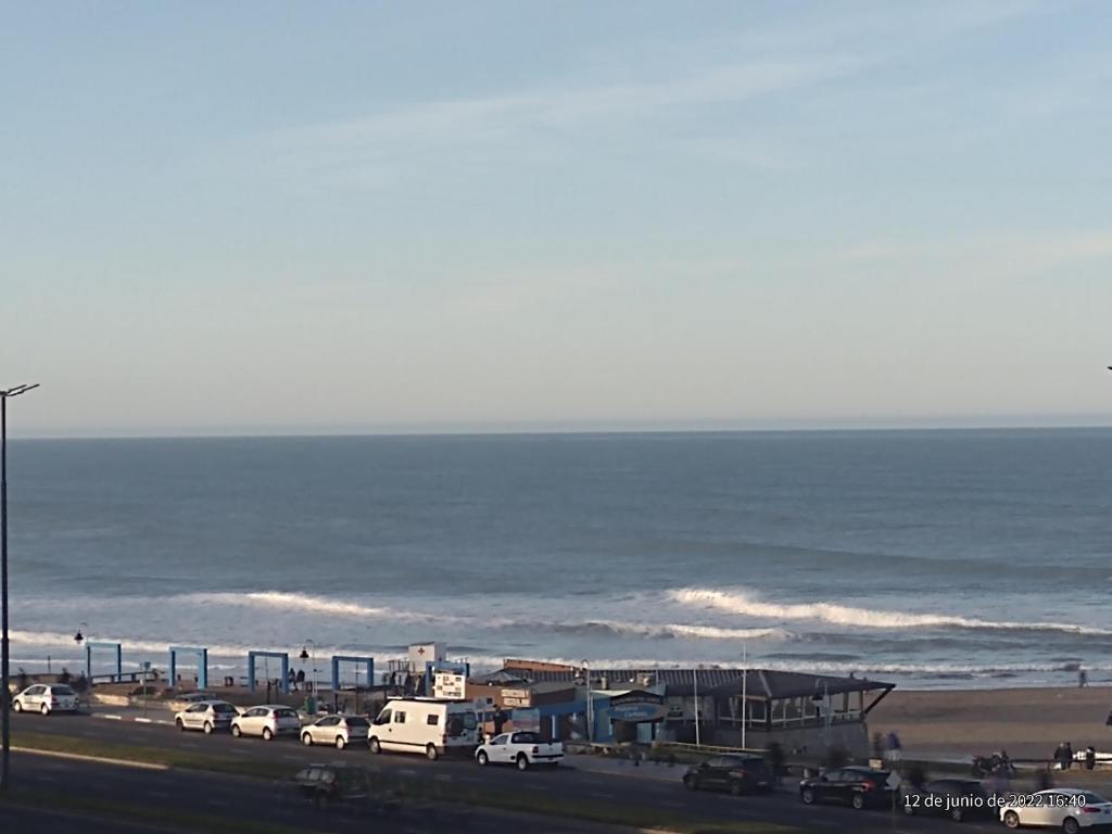 Departamento con Balcon al Mar
