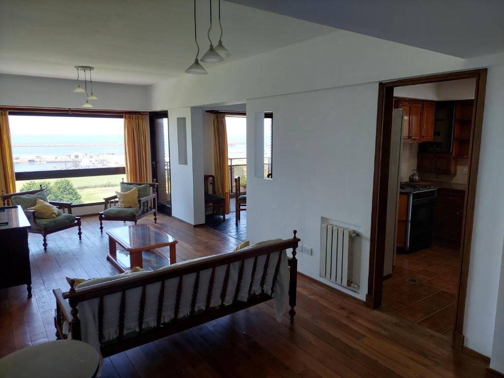 Departamento 3 Amb frente al Golf Zona Playa Grande - Solamente grupo familiar