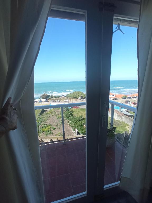 Departamento frente al mar 3 ambientes