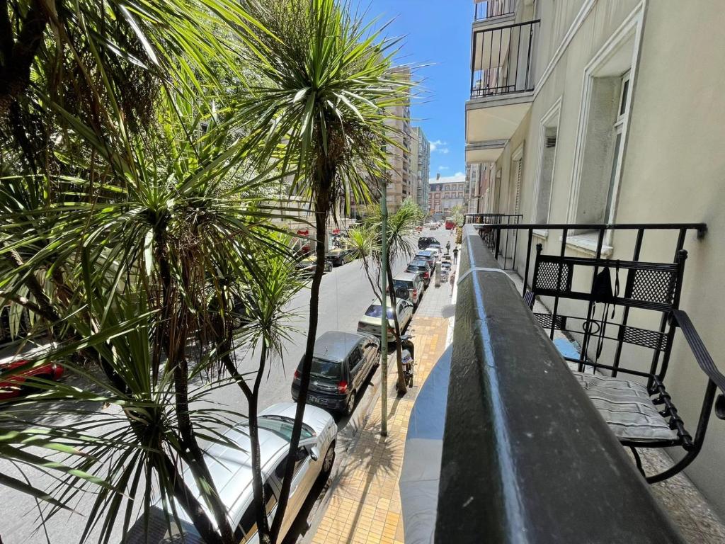 Rincon Billinghurst en MDQ, departamento a 150 ms del mar, 2 dormitorios, capacidad 7 personas, solo familias, con balcon y patio, en Lamadrid 2238 Mar del Plata