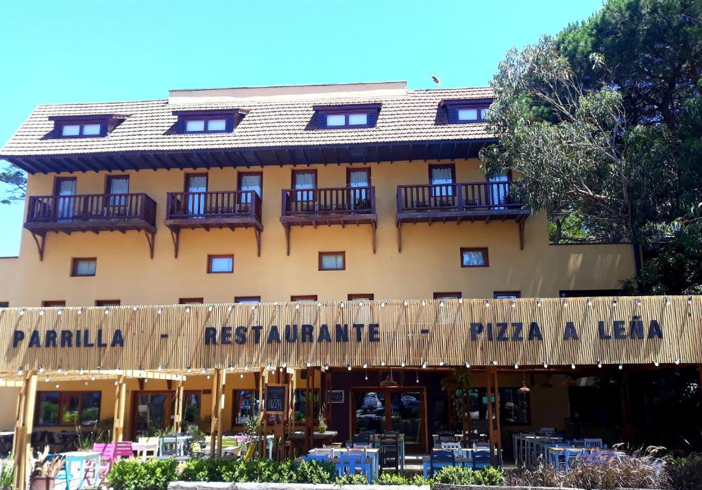 La Tavola Hotel