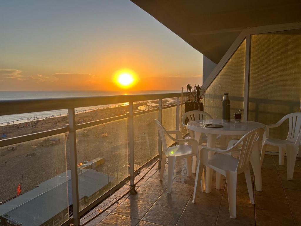 Monte Hermoso frente al mar