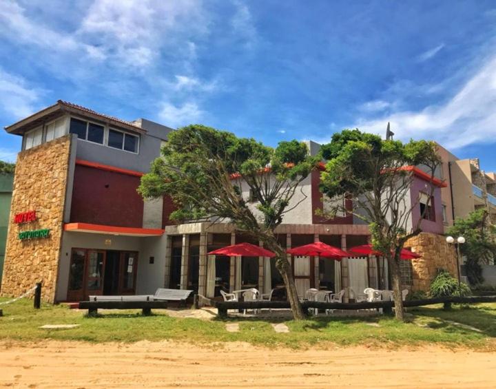 Hotel Sayonara