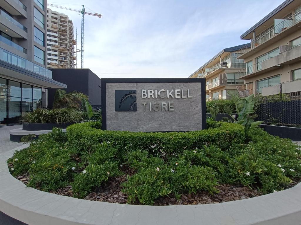 Torres Brickell Plaza.
